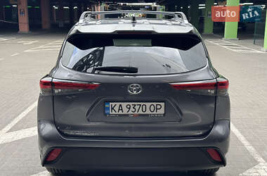 Позашляховик / Кросовер Toyota Highlander 2023 в 
