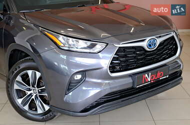 Внедорожник / Кроссовер Toyota Highlander 2023 в 