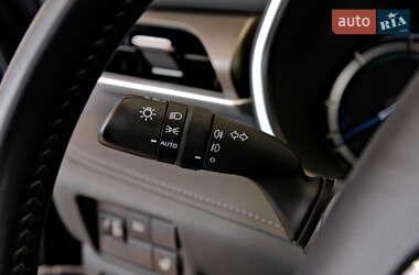 Внедорожник / Кроссовер Toyota Highlander 2023 в 