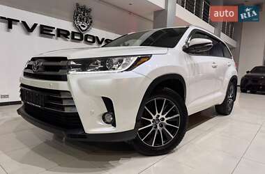 Внедорожник / Кроссовер Toyota Highlander 2019 в Одессе