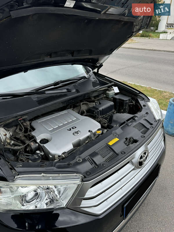 Внедорожник / Кроссовер Toyota Highlander 2012 в Кременчуге