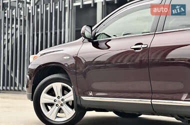 Внедорожник / Кроссовер Toyota Highlander 2012 в 