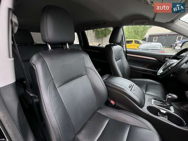 Позашляховик / Кросовер Toyota Highlander 2014 в Вінниці