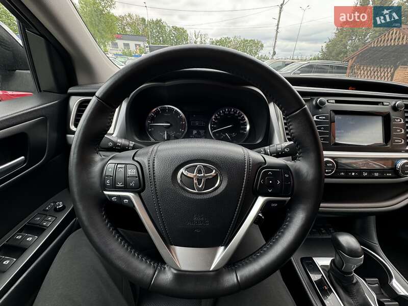 Позашляховик / Кросовер Toyota Highlander 2014 в Вінниці