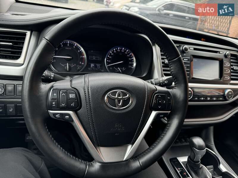 Позашляховик / Кросовер Toyota Highlander 2014 в Вінниці