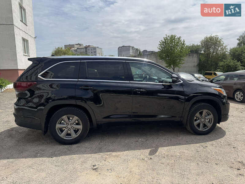Позашляховик / Кросовер Toyota Highlander 2016 в Хмельницькому