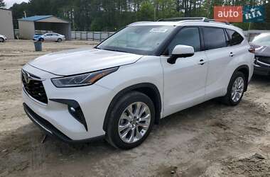 Toyota Highlander 2024