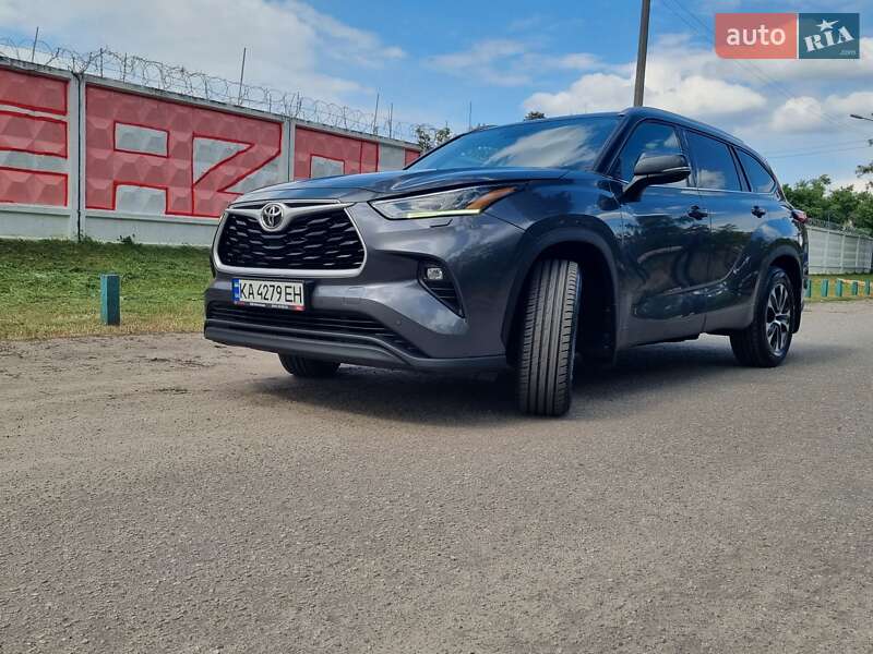 Toyota Highlander 2020