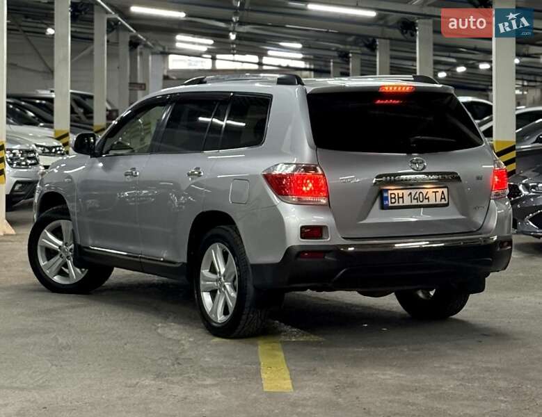 Позашляховик / Кросовер Toyota Highlander 2012 в Одесі