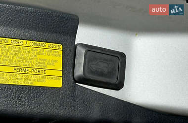 Позашляховик / Кросовер Toyota Highlander 2012 в 