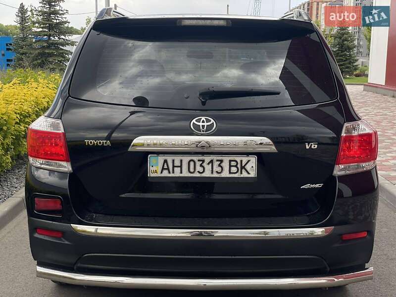 Внедорожник / Кроссовер Toyota Highlander 2012 в Днепре