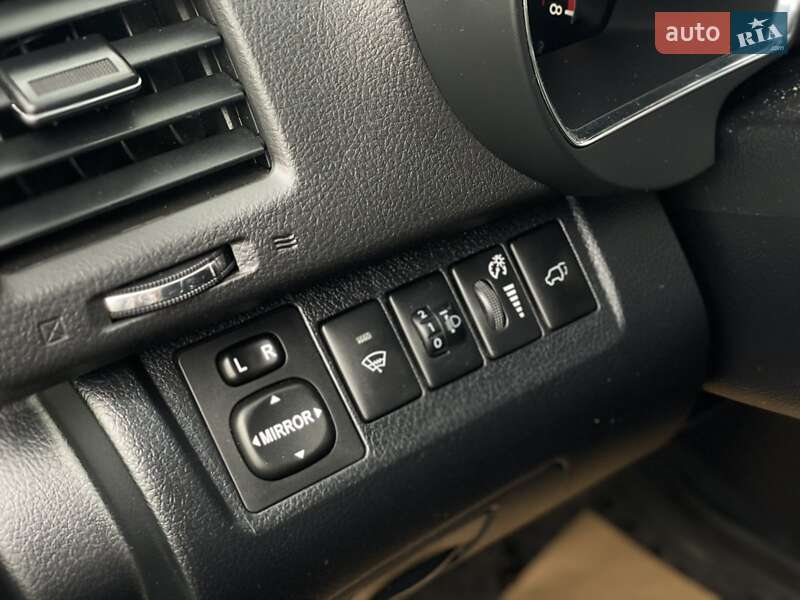 Внедорожник / Кроссовер Toyota Highlander 2012 в Днепре