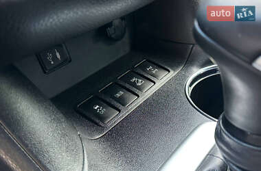 Внедорожник / Кроссовер Toyota Highlander 2014 в 