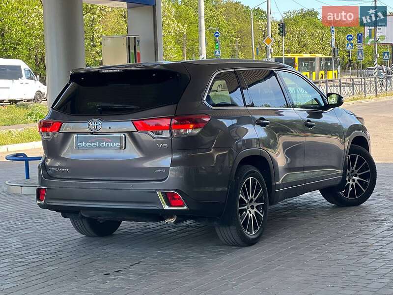 Внедорожник / Кроссовер Toyota Highlander 2019 в Николаеве фото 4 Внедорожник / Кроссовер Toyota Highlander 2019 в Николаеве