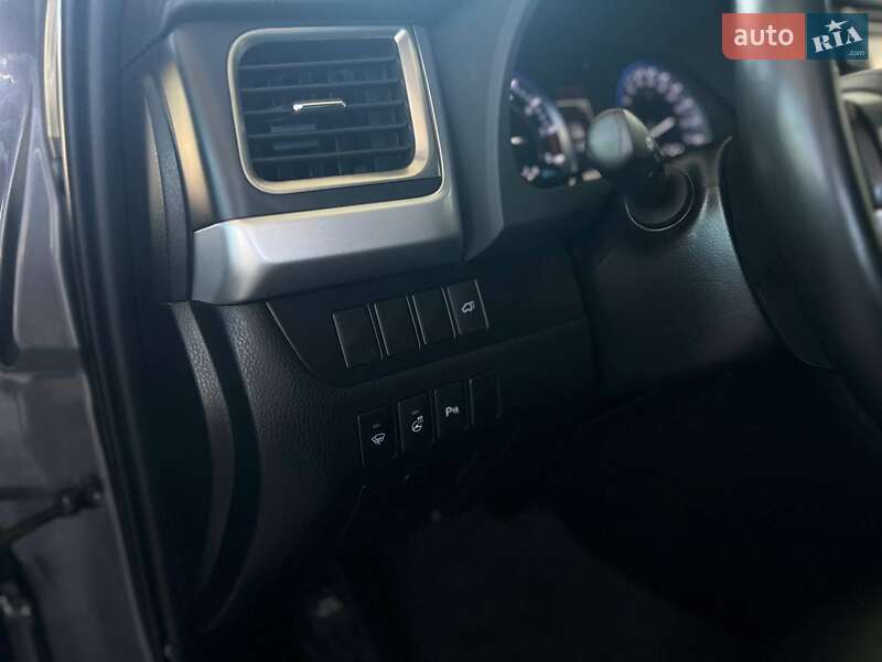 Внедорожник / Кроссовер Toyota Highlander 2019 в Николаеве фото 6 Внедорожник / Кроссовер Toyota Highlander 2019 в Николаеве