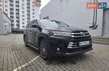 Позашляховик / Кросовер Toyota Highlander 2019 в Хмельницькому
