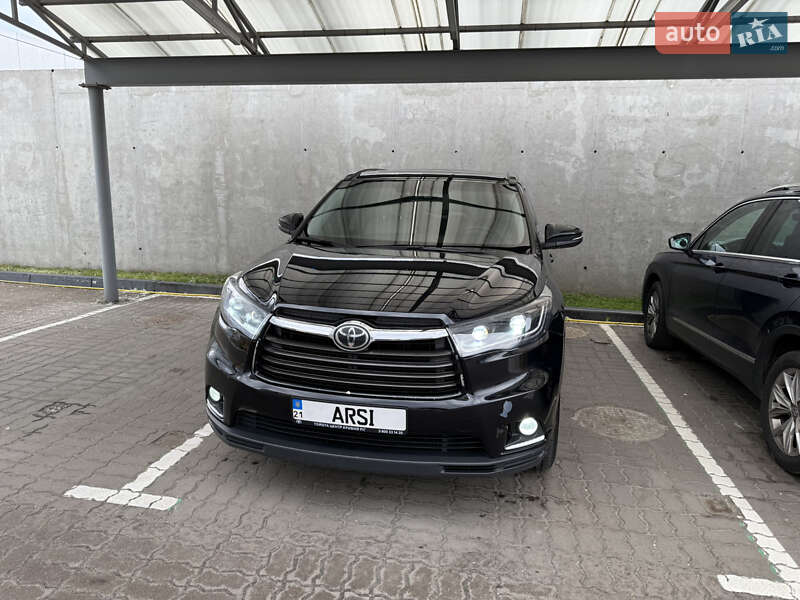 Позашляховик / Кросовер Toyota Highlander 2014 в Ірпені