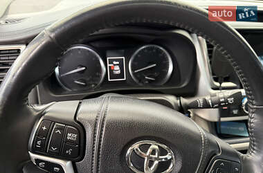 Позашляховик / Кросовер Toyota Highlander 2014 в 