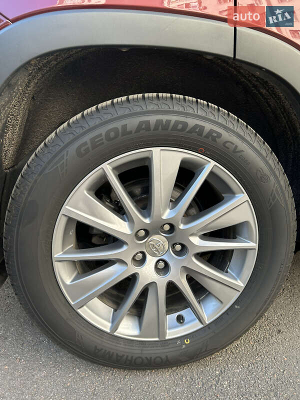 Внедорожник / Кроссовер Toyota Highlander 2014 в Полтаве фото 14 Внедорожник / Кроссовер Toyota Highlander 2014 в Полтаве