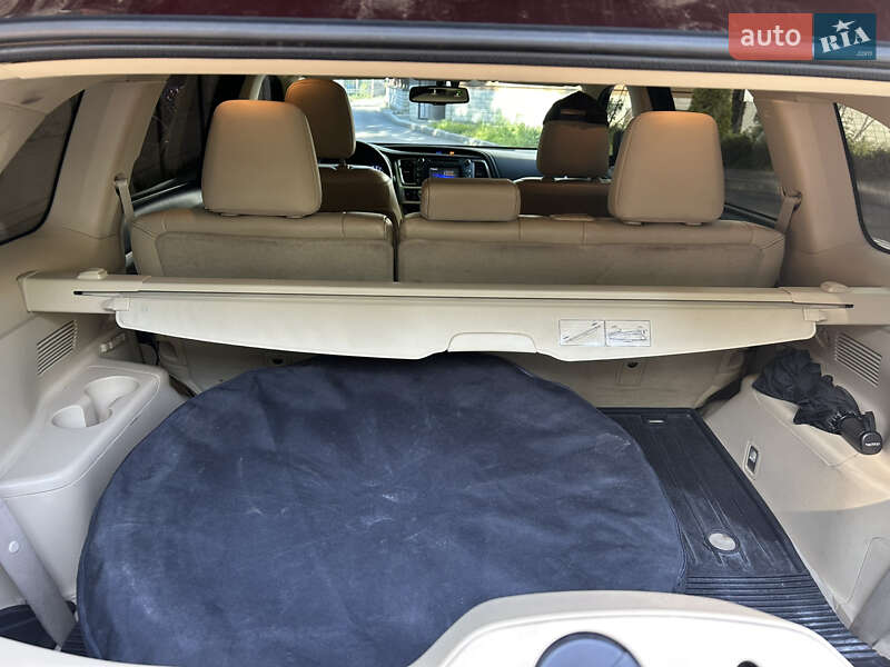 Внедорожник / Кроссовер Toyota Highlander 2014 в Полтаве фото 13 Внедорожник / Кроссовер Toyota Highlander 2014 в Полтаве