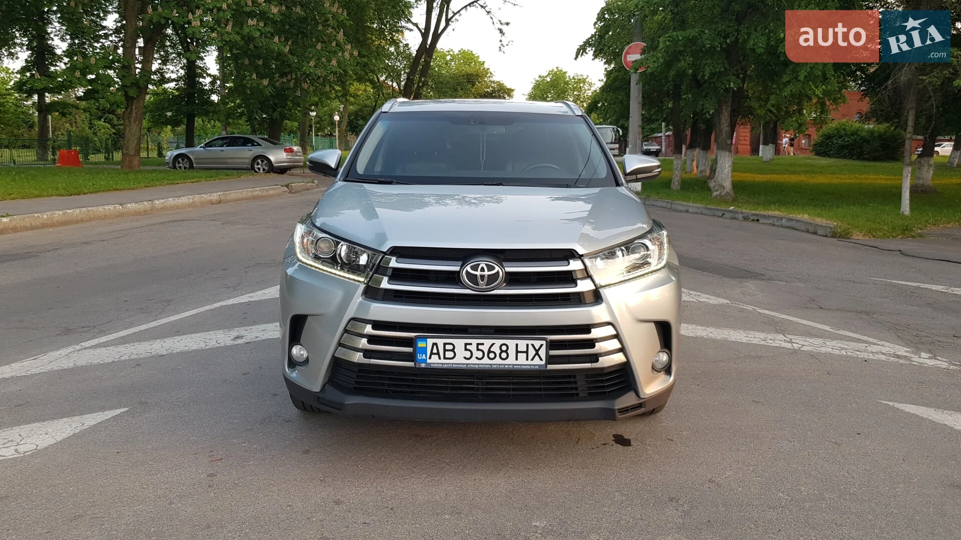 2017 Toyota Highlander - мініатюра 3