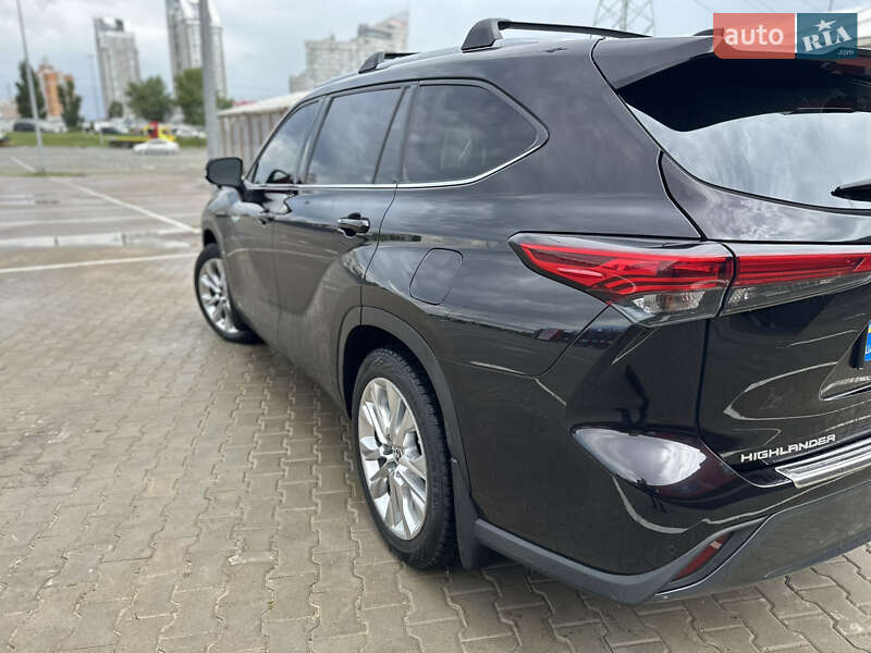 Внедорожник / Кроссовер Toyota Highlander 2020 в Киеве