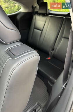 Внедорожник / Кроссовер Toyota Highlander 2021 в 