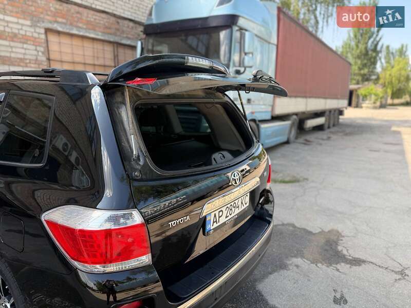 Внедорожник / Кроссовер Toyota Highlander 2011 в Запорожье фото 7 Внедорожник / Кроссовер Toyota Highlander 2011 в Запорожье