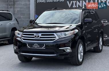 Внедорожник / Кроссовер Toyota Highlander 2011 в 