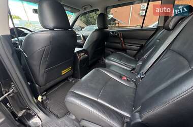 Внедорожник / Кроссовер Toyota Highlander 2011 в 