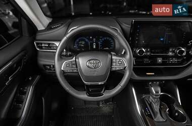 Внедорожник / Кроссовер Toyota Highlander 2024 в 
