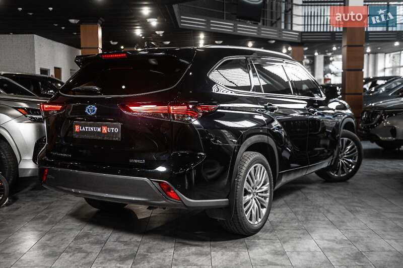 Внедорожник / Кроссовер Toyota Highlander 2024 в Одессе