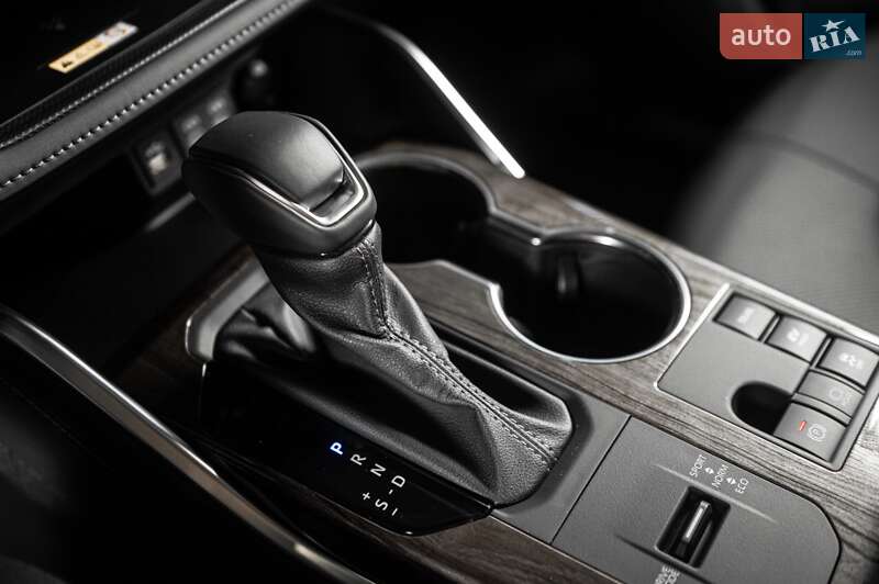 Внедорожник / Кроссовер Toyota Highlander 2024 в Одессе