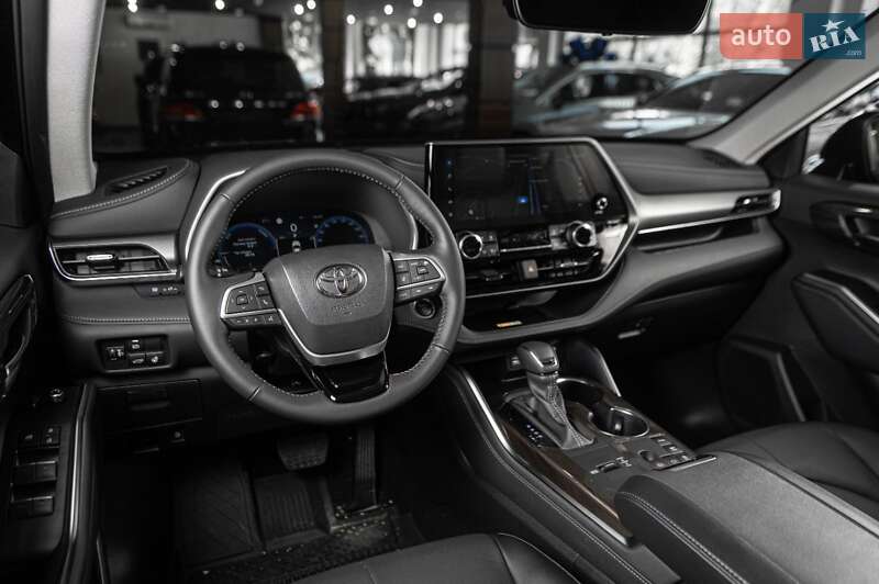 Внедорожник / Кроссовер Toyota Highlander 2024 в Одессе