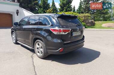 Внедорожник / Кроссовер Toyota Highlander 2014 в 