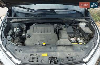 Внедорожник / Кроссовер Toyota Highlander 2014 в 