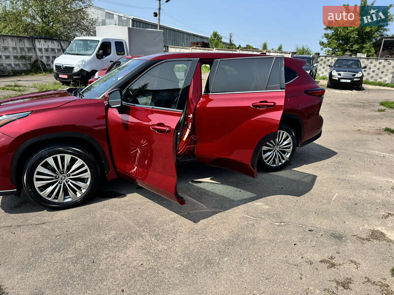 Внедорожник / Кроссовер Toyota Highlander 2020 в Ровно