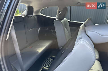 Позашляховик / Кросовер Toyota Highlander 2022 в 