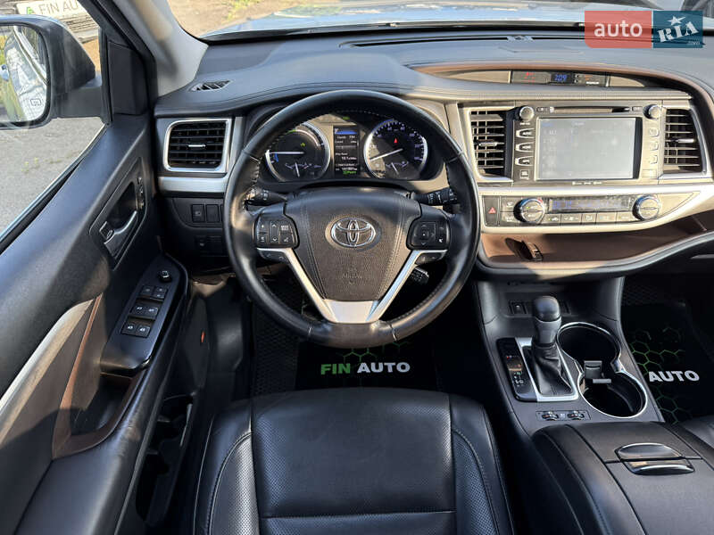 Внедорожник / Кроссовер Toyota Highlander 2018 в Киеве
