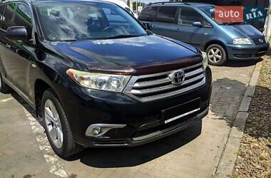 Позашляховик / Кросовер Toyota Highlander 2011 в Чернівцях