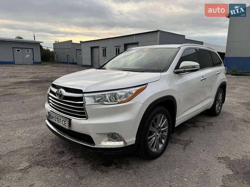 Внедорожник / Кроссовер Toyota Highlander 2015 в Сумах