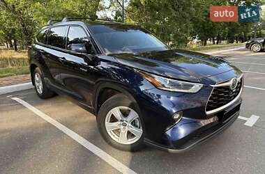 Внедорожник / Кроссовер Toyota Highlander 2021 в Одессе