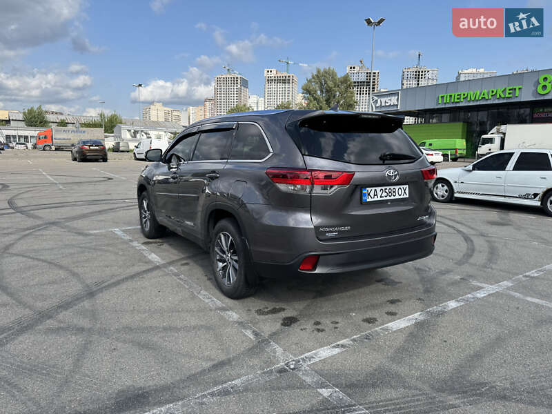 Позашляховик / Кросовер Toyota Highlander 2019 в Києві фото 7 Позашляховик / Кросовер Toyota Highlander 2019 в Києві