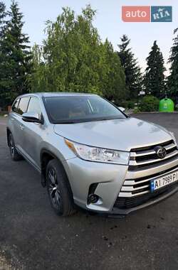 Позашляховик / Кросовер Toyota Highlander 2018 в Києві