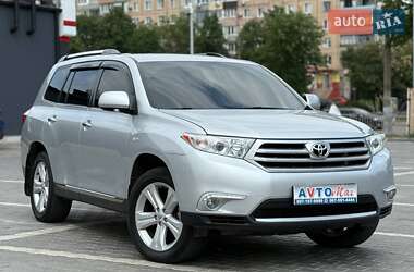 Позашляховик / Кросовер Toyota Highlander 2011 в Кривому Розі
