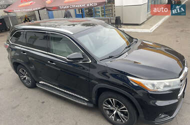 Внедорожник / Кроссовер Toyota Highlander 2016 в Киеве