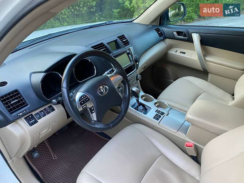 Позашляховик / Кросовер Toyota Highlander 2013 в Вінниці