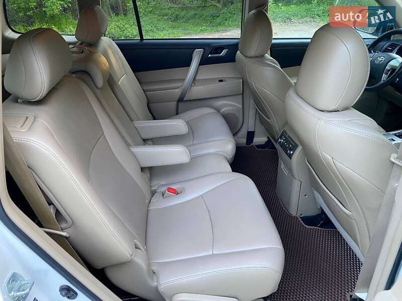 Позашляховик / Кросовер Toyota Highlander 2013 в Вінниці
