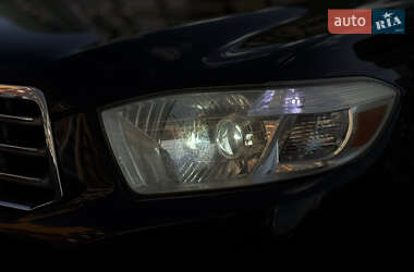 Внедорожник / Кроссовер Toyota Highlander 2007 в 