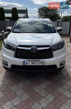 Позашляховик / Кросовер Toyota Highlander 2015 в Попільні